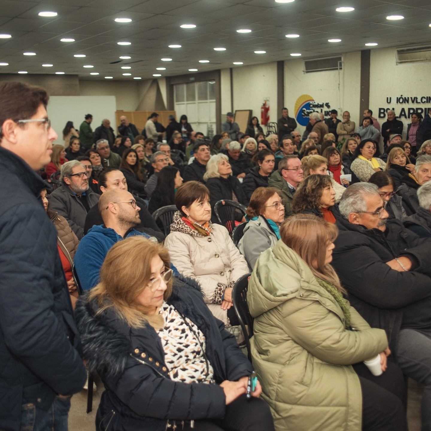 El intendente de Santa Lucia,Juan Jose Orrego continua recorriendo las instituciones del departamento que le permite poder escuchar de cerca al vecino.