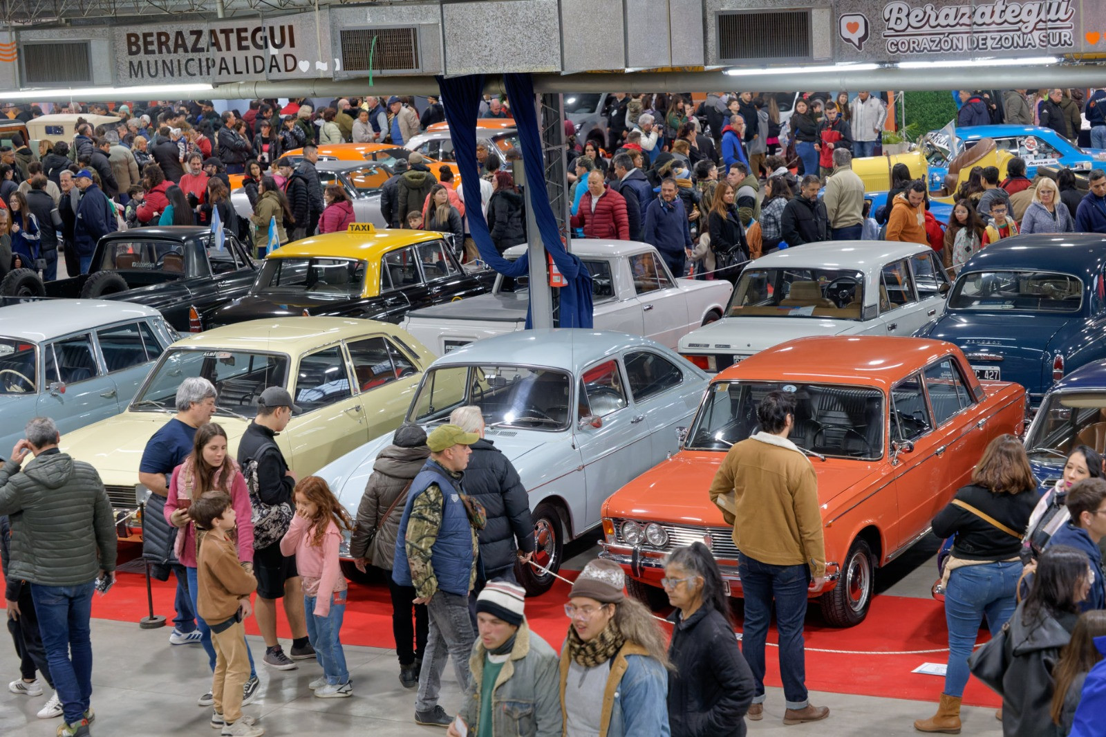 BERAZATEGUI PALPITA UN NUEVO SALÓN DE AUTOMÓVILES Y MOTOS CLÁSICAS (1).jpeg BERAZATEGUI PALPITA UN NUEVO SALÓN DE AUTOMÓVILES Y MOTOS CLÁSICAS (1).jpeg