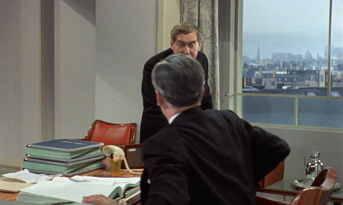cap the.rebel.1961.720p.bluray.x264 spooks 00 10 06 01.jpg