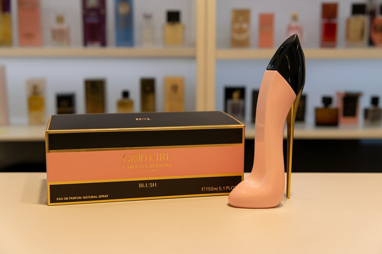Good Girl Blush Carolina Herrera Eau De Parfum – Perfume Feminino 150ml Volume da unidade 5.1 fl oz