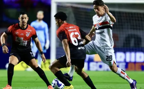 Athletico-PR e São Paulo duelam na Copa do Brasil em temporada diferente