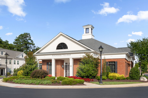 C244090 Founders Village Leasing Exterior 5.jpg