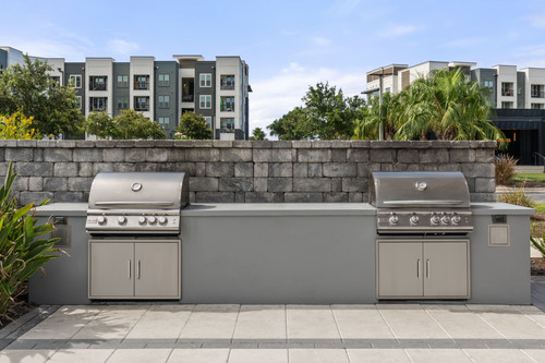 C244230 TheMenlo Grill 1.jpg