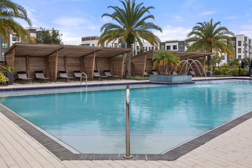 C244230 TheMenlo TwiPool3 4.jpg