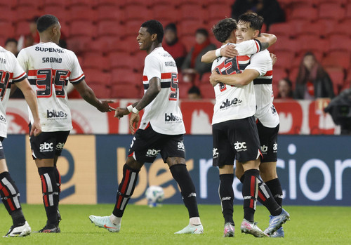São Paulo conquista cinco vitórias seguidas após mais de três anos