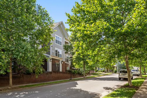 C244150 RetreatAtLenoxVillage ApartmentExterior 01 1.jpg