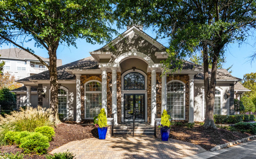 C234080 RetreatAtSweetwater Ext LeasingOffice 7.jpg