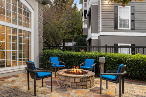 C234080 RetreatAtSweetwater Pool Firepit .jpg