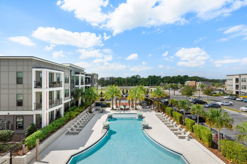 C243980 The Blake Unit A1 Gimlet 1B1B Balcony View T3A1011.jpg