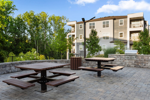 C244070 TheAnson CommunityGrill 1.jpg