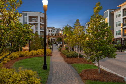 C243910 TheElison PATH DUSK 02.jpg