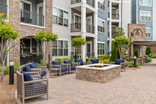 C243910 TheElison FIRE PIT 02.jpg