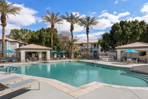 45701 SierraFoothills Pool 01 .jpg