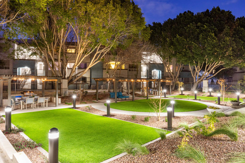 45701 SierraFoothills Dusk Pool Courtyard 02 3.jpg