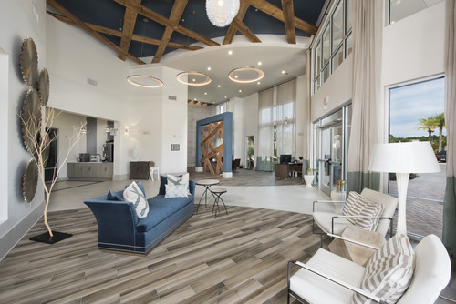 Leasing Office 01.jpg