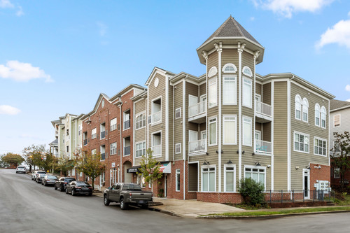 C244140 LenoxVillageTownCenter RetailExterior 1.jpg