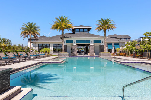 C244250 Lirio at Rafina Pool T3A0845.jpg