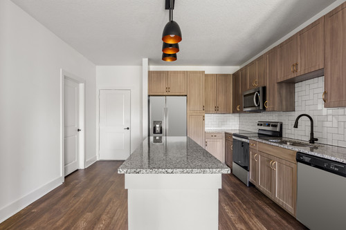 C244250 Lirio at Rafina Unit C1 Regale 3B2B Kitchen T3A0715.jpg