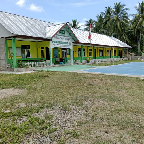 GEDUNG.jpg