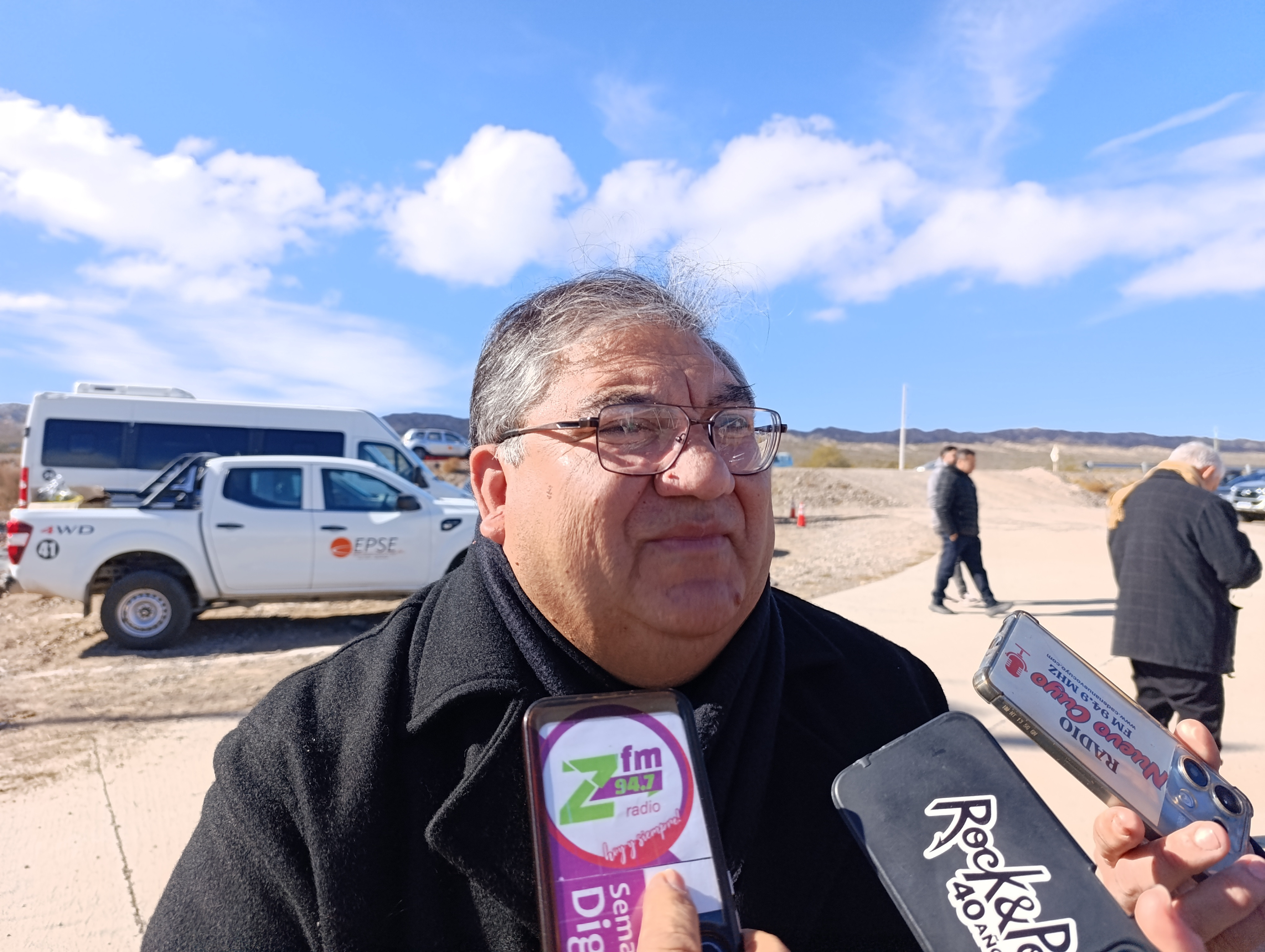 El intendente de Ullum,David Domínguez, celebro la llegada de una nueva obra energética al departamento que era  esperada por los ulluneros