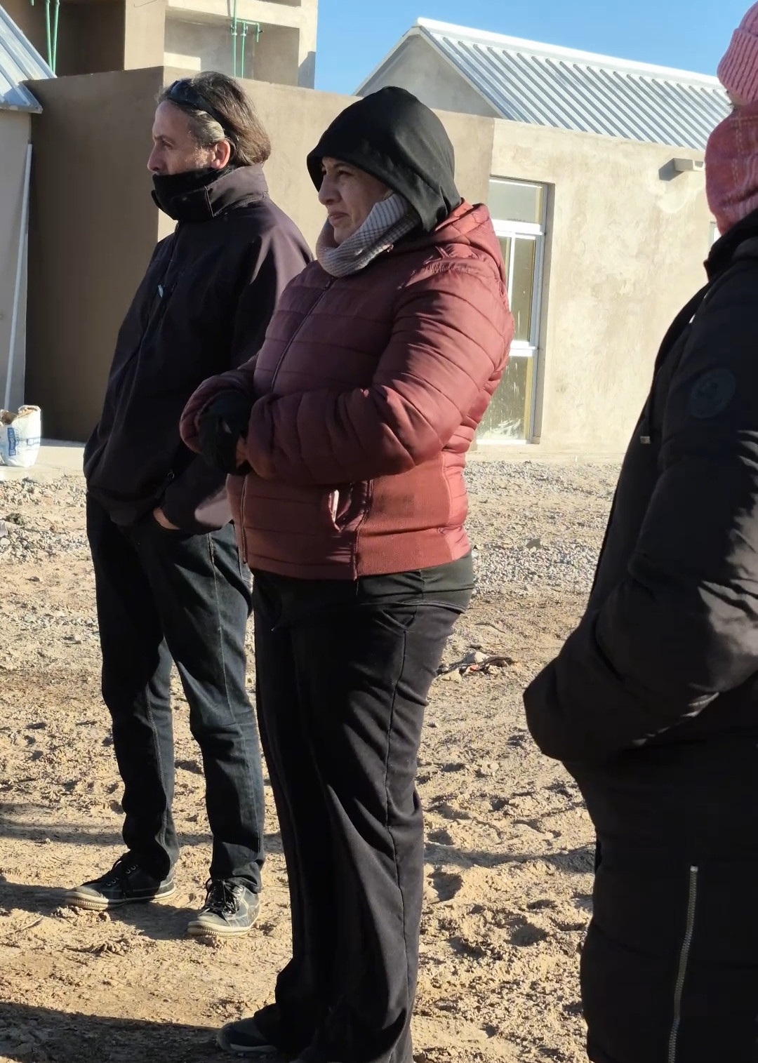 La intendente de San Martín, Analía Becerra, recorrió las obras del futuro barrio Ceferino Namuncurá, un proyecto habitacional que se encuentra en una etapa avanzada y que permitirá que muchas familias del departamento accedan a su vivienda propia.