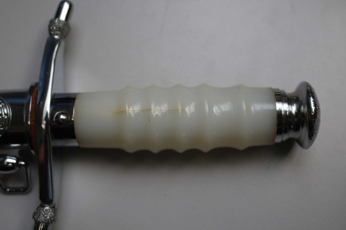 F82I6SS.md.jpg