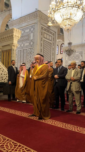 2peh0PLOvoR C0bj.jpg