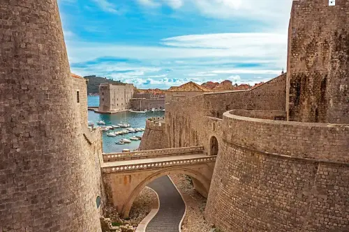 dubrovnik gates harbor.webp