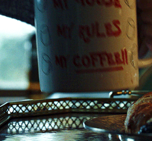 tumblr 8c10a549ffc8a2b541b8d843884edd6e 13aff549 540.gif