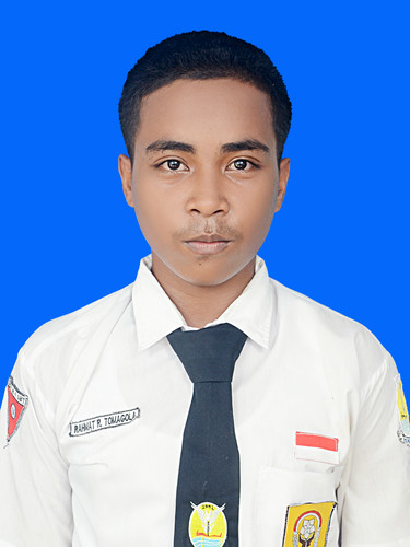 RAHMAT RIFAI TOMAGOLA(R3).jpg