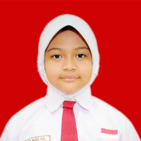 ZALFA NAILAH.jpg