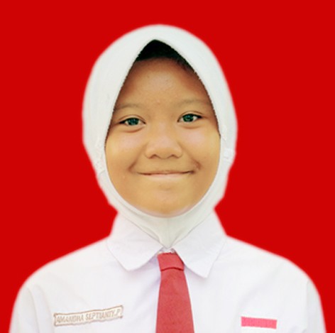 AMANDHA SEPTIANTY PUTRI.jpg