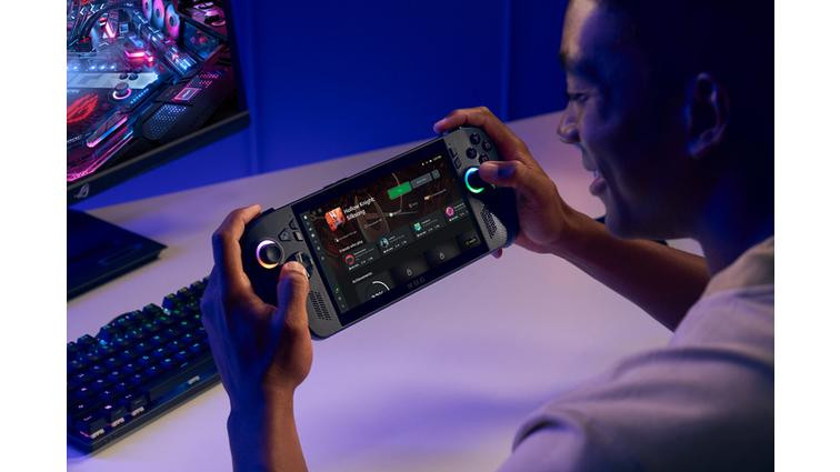 None Xbox’s new handheld is a surprisingly comfortable way to play Gears