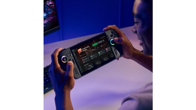 None Xbox’s new handheld is a surprisingly comfortable way to play Gears