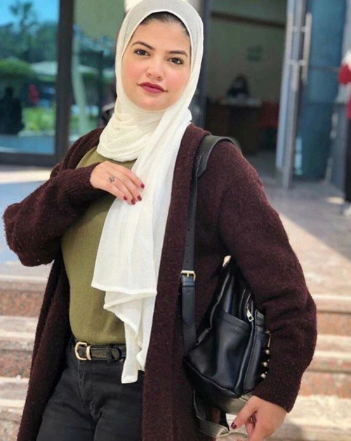 اللي عنده نودز زينا نقوله يا عمنا فرسة 27 سنة بس ايه فرسة وعايزة خيال الجزء ال2 ..... حصريات سنايبر FApoLfj