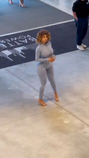 fb29af4a 131d 5bc7 998f f87e33da6dc8.jpg