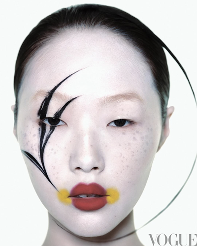 Peng Chang by Leslie Zhang Vogue China June 2025 2.png