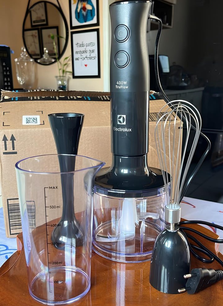 Mixer Electrolux 3 em 1 EIB10 com Copo e Batedor de Claras 400W – Preto