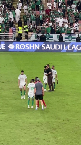 rpf KVTCOh8Y5q6d.jpg