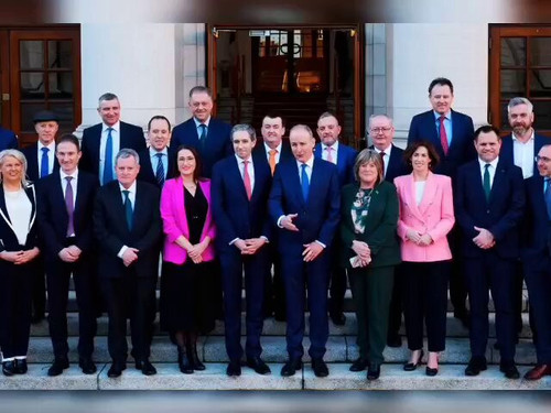 9QHKJ UcJydFhocT.jpg