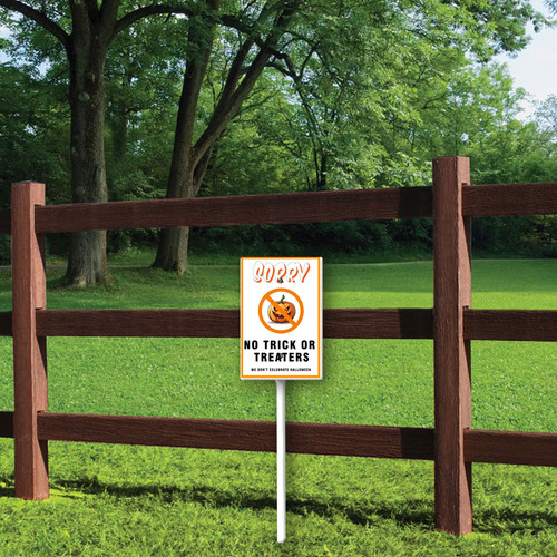 sorry no trick or treaters here 002 2.jpg