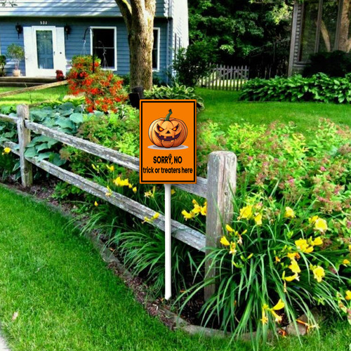 sorry no trick or treaters here 001 3.jpg