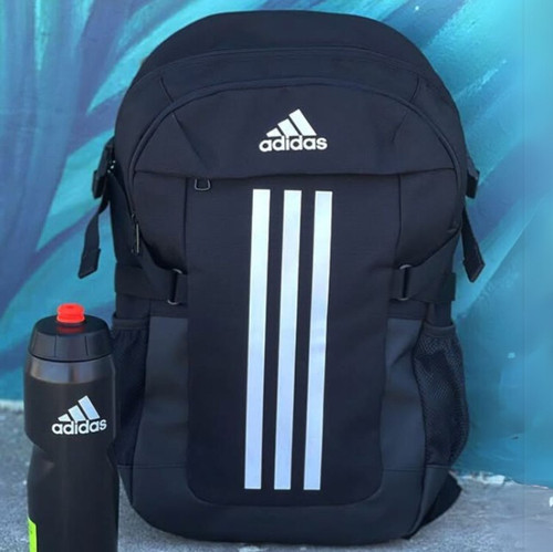 mochila adidas.jpg