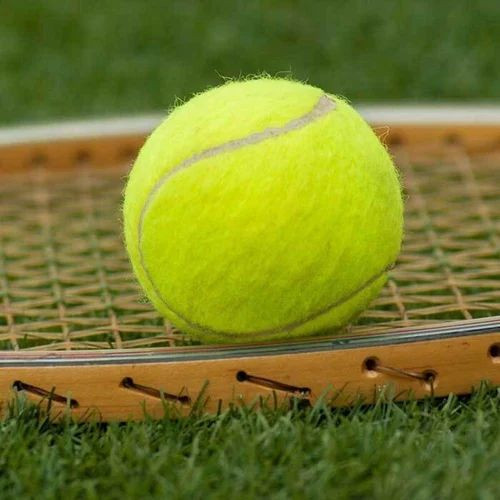 cricket tennis balls 500x500.jpg