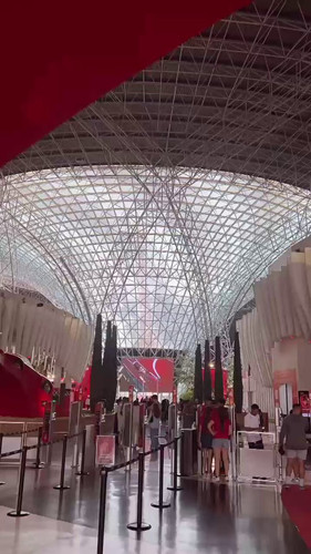 qHIPk L9uU8nEVZw.jpg