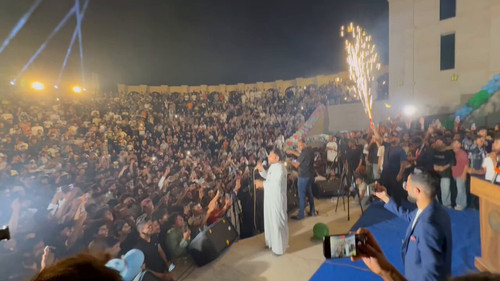 BkZuXyL0 M992pa1.jpg