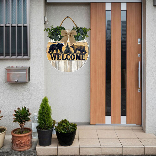 bear welcome 001 4.jpg