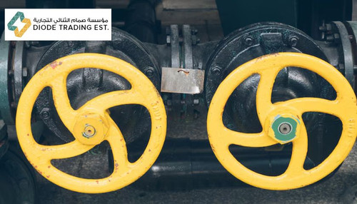 HEAVY-DUTY WHEEL CHOCKS FOR VEHICLE SAFETY.jpg