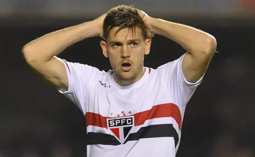São Paulo deve anunciar contratação do zagueiro Rafael Tolói em breve