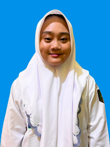 TITANIA PUTRI PARAHITA.jpg
